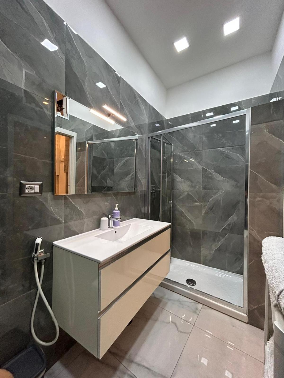 Casa Tolentino Al Centro Di Hébergement de vacances Naples